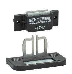 Безопасный выключатель Schmersal AZ 15/16-B1-1747 с актуатором